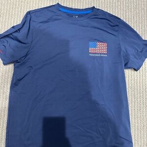 Vineyard Vines Men's Navy performance Flag Tee small NWOT
